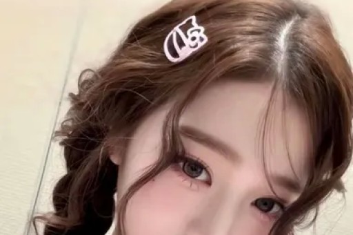 香港女星江希文遭政协委员丈夫家暴腰部伤痕明显(图)